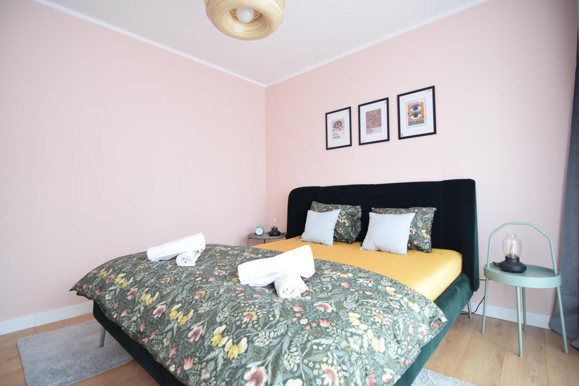 Stylish Apartment With Video Projector Bucureşti Ngoại thất bức ảnh
