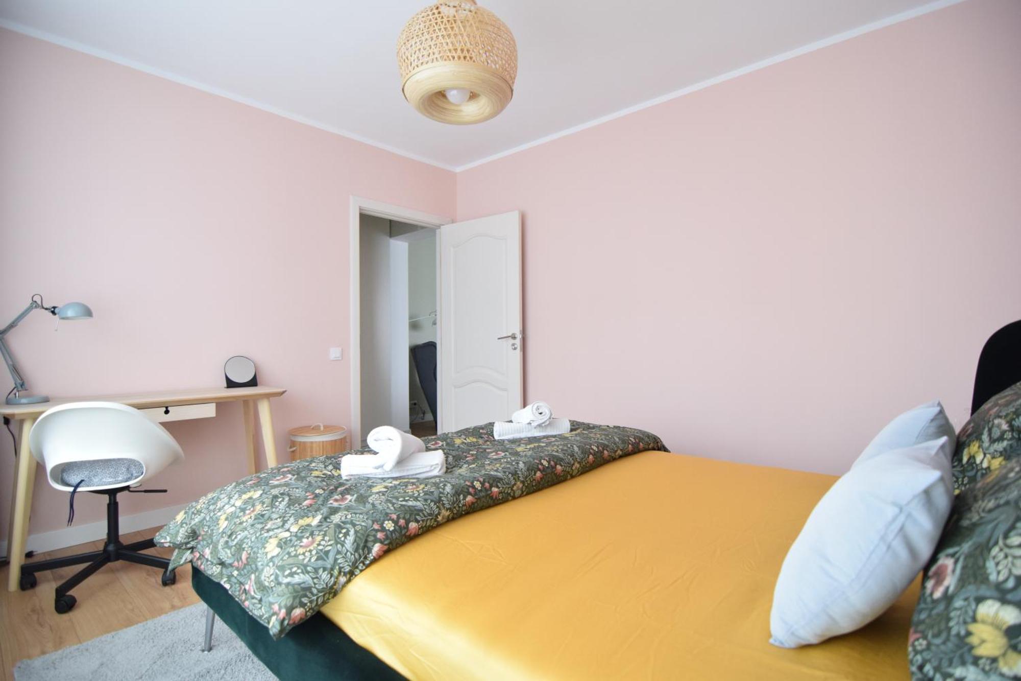 Stylish Apartment With Video Projector Bucureşti Ngoại thất bức ảnh