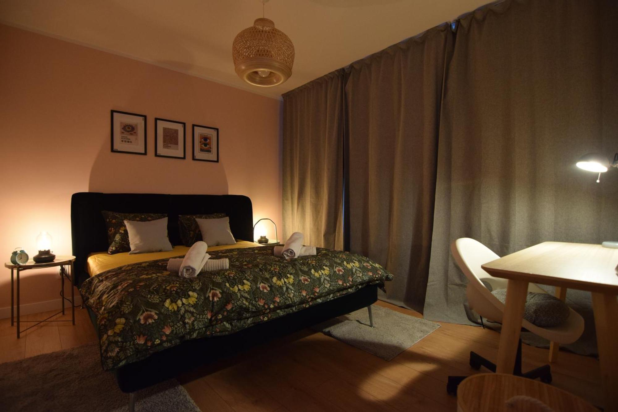 Stylish Apartment With Video Projector Bucureşti Ngoại thất bức ảnh