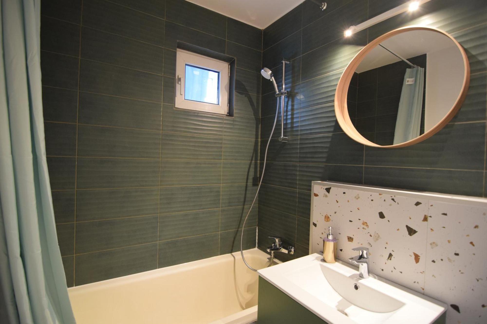 Stylish Apartment With Video Projector Bucureşti Ngoại thất bức ảnh