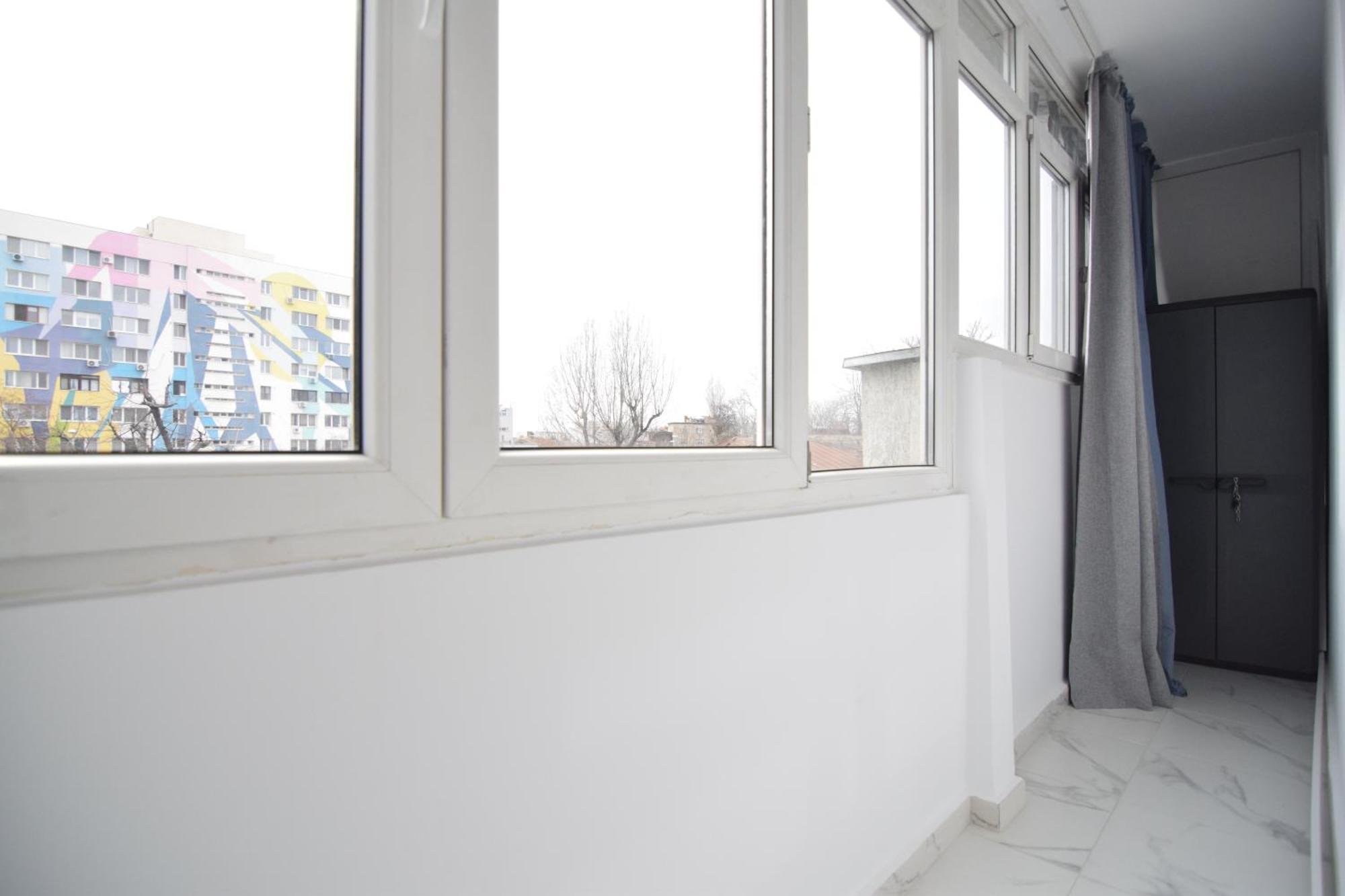 Stylish Apartment With Video Projector Bucureşti Ngoại thất bức ảnh