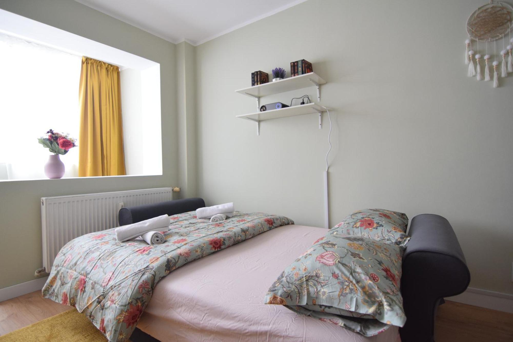 Stylish Apartment With Video Projector Bucureşti Ngoại thất bức ảnh